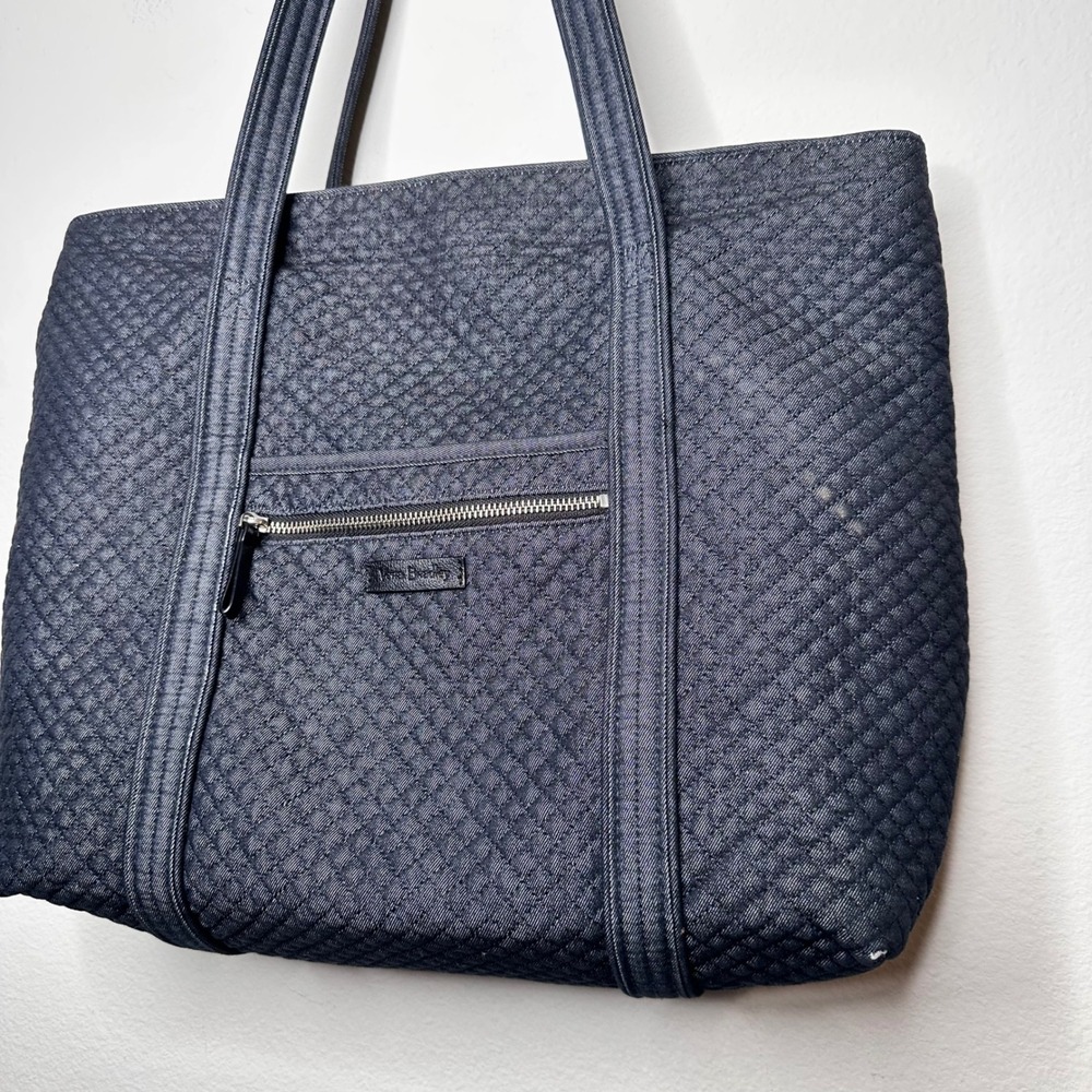 Vera Bradley Iconic Vera Tote Bag Quilted Denim Blue Cotton Floral Lining Large - Picture 3 of 12